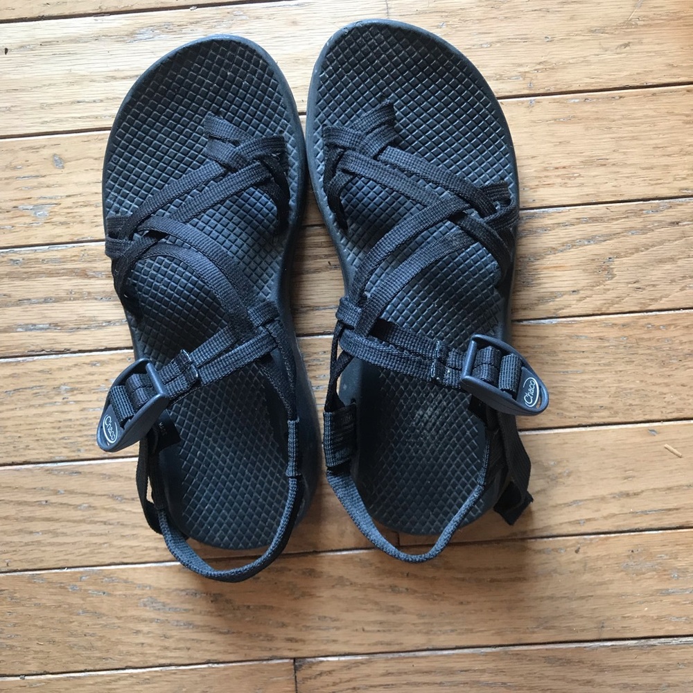 •Size 7 Chaco •Medium Width